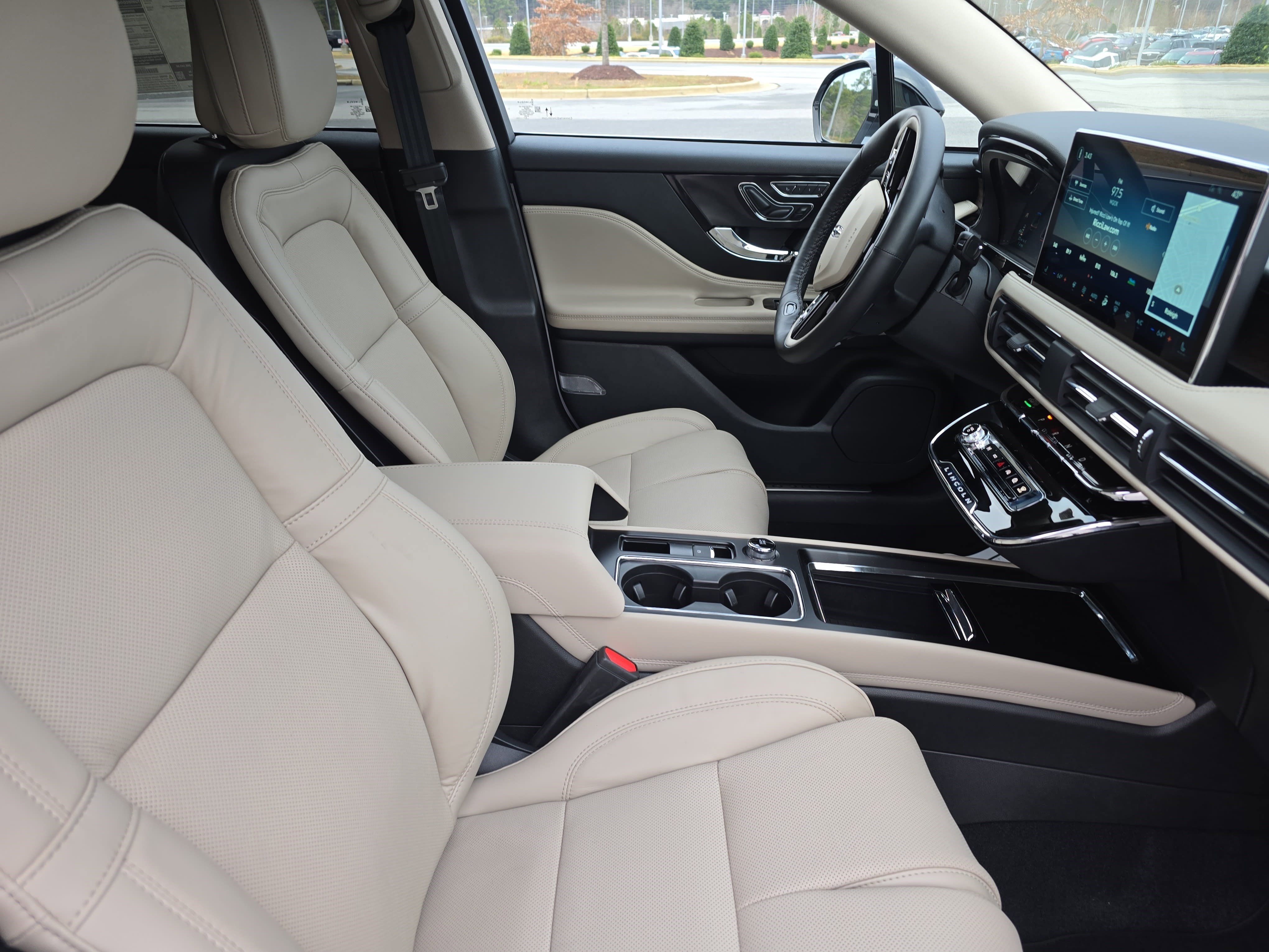 New 2026 Lincoln Corsair Reserve AWD/4WD image 10