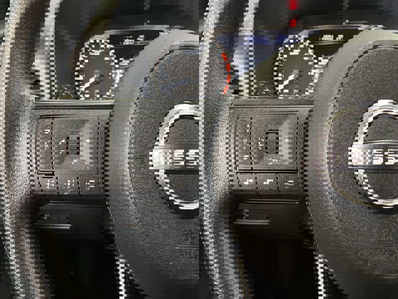 Used 2024 Nissan Rogue S image 20