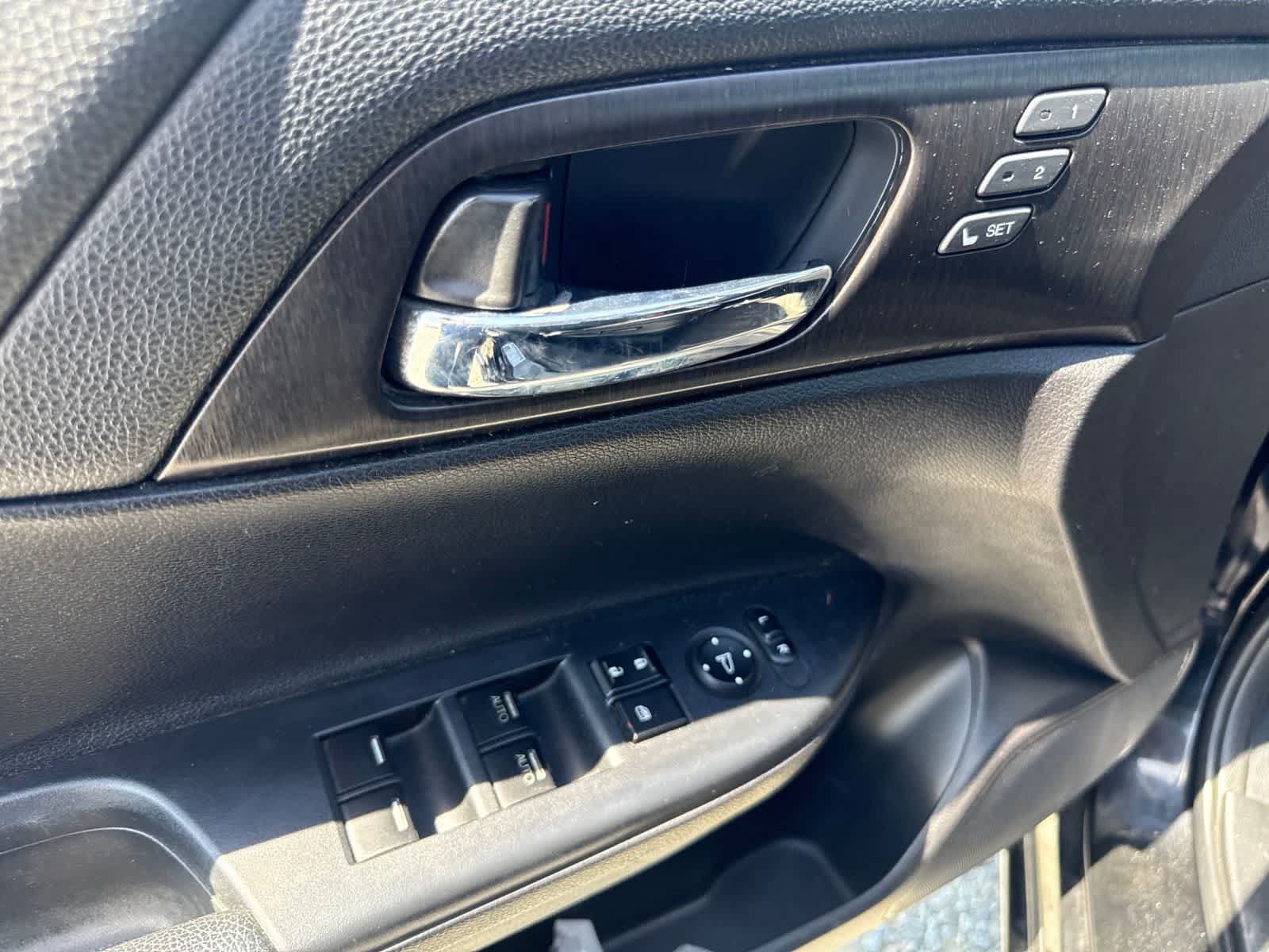 Used 2015 Honda Accord EX-L image 18