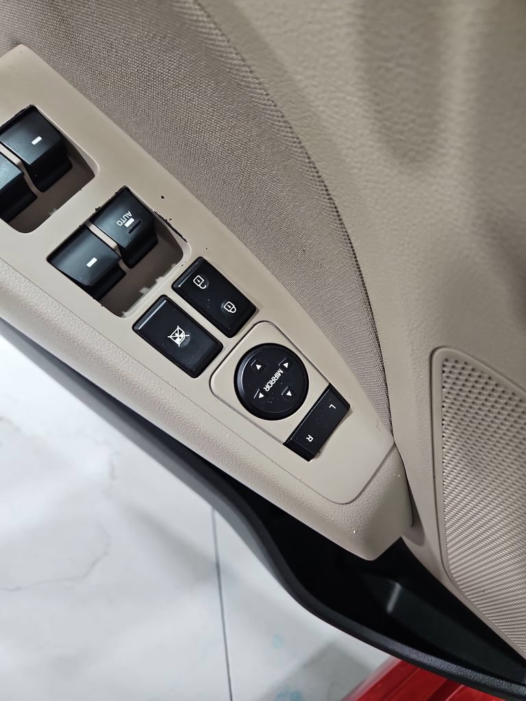 Used 2019 Hyundai Elantra Value Edition FWD image 12