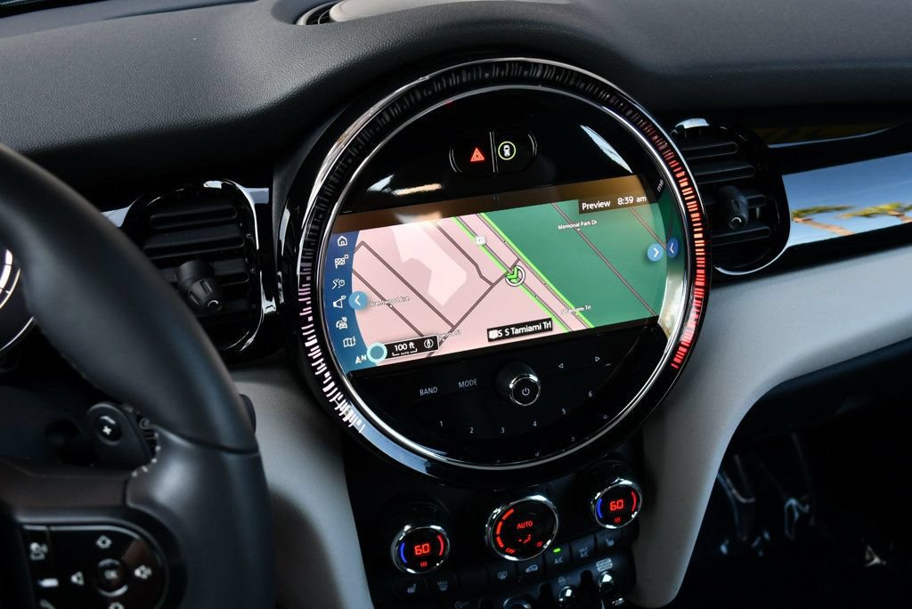 Used 2023 MINI Cooper S w/ Signature Upholstery Package FWD image 13