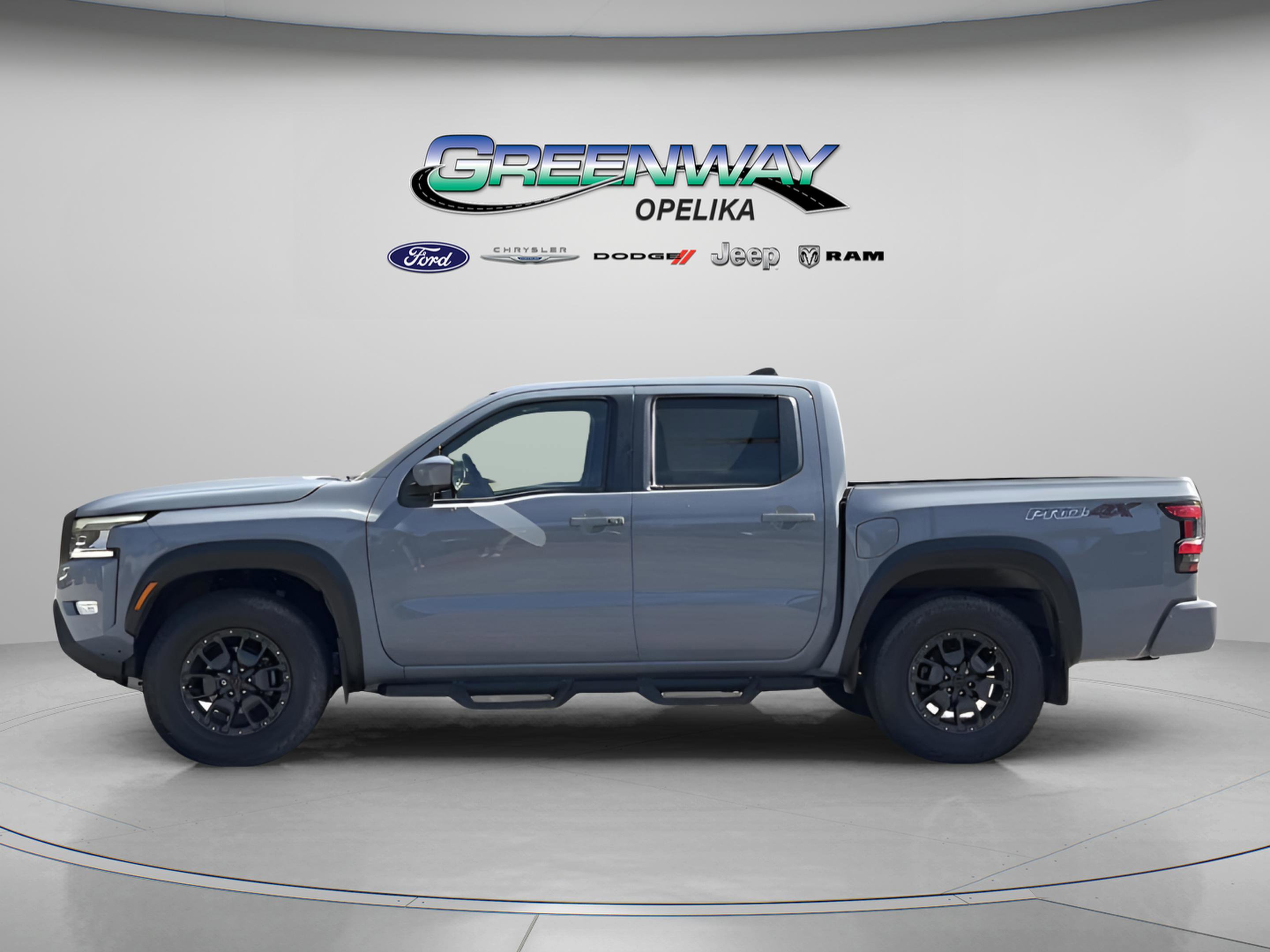 Used 2023 Nissan Frontier PRO-4X w/ Pro-4X Premium Package AWD/4WD image 4