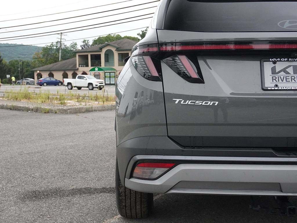 Used 2025 Hyundai Tucson SEL AWD/4WD image 16