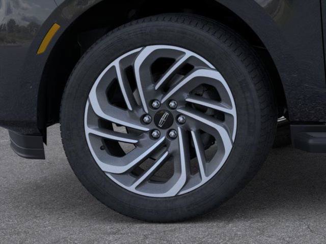 New 2026 Lincoln Navigator Premiere AWD/4WD image 19