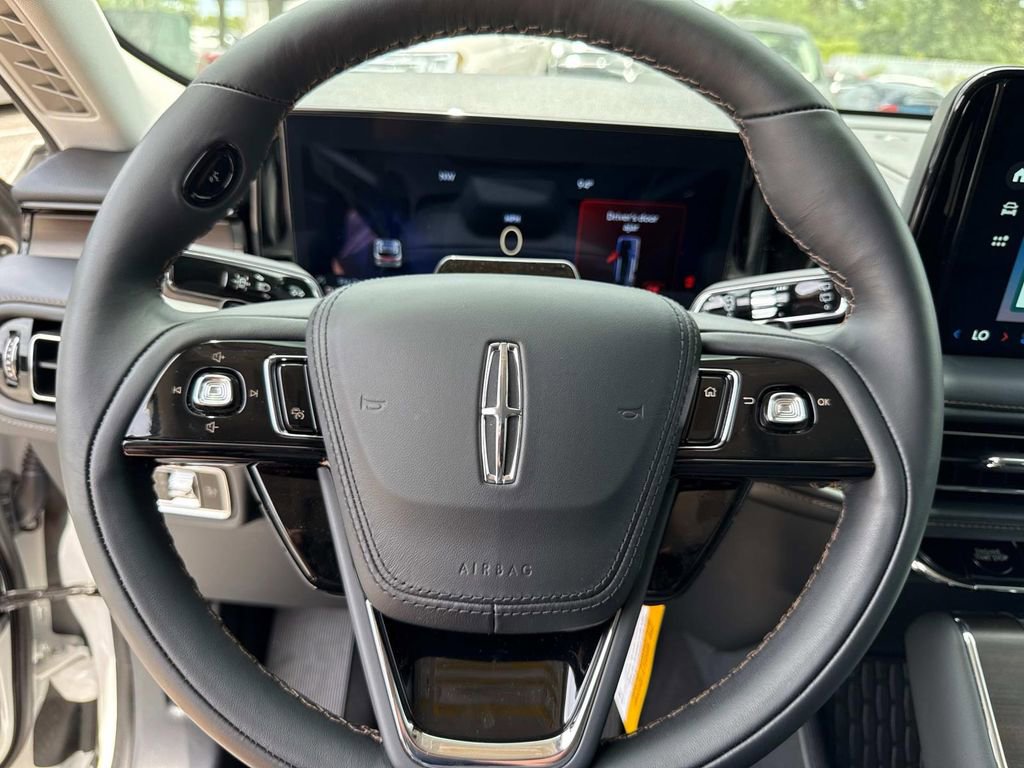 New 2025 Lincoln Aviator Reserve w/ Equipment Group 201A image 27