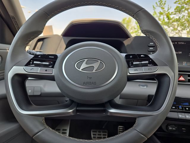 Certified 2025 Hyundai Elantra Sport FWD image 17