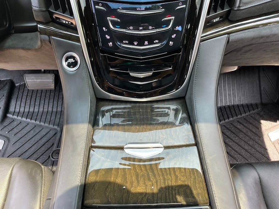 Used 2019 Cadillac Escalade Platinum image 19