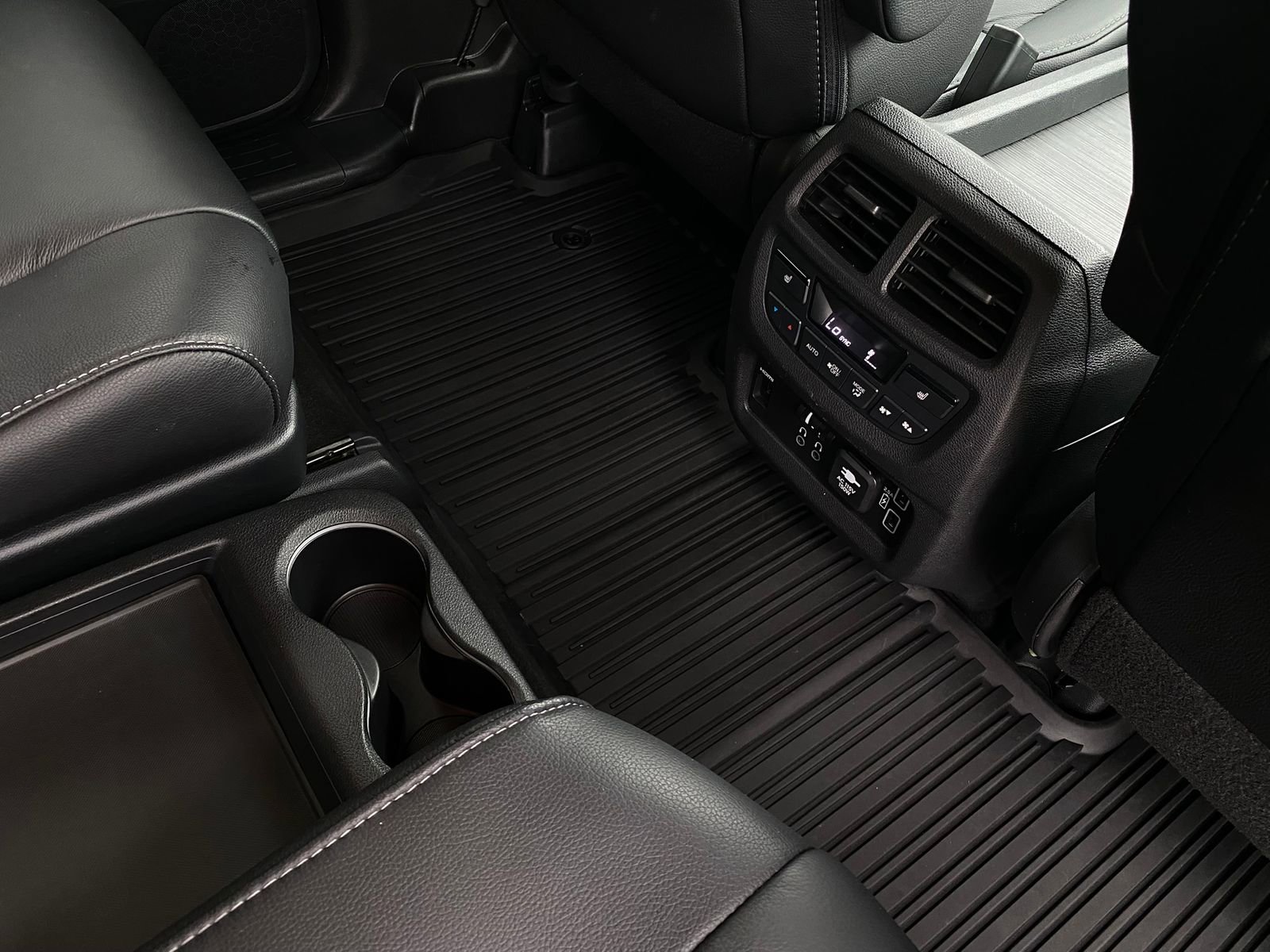 Used 2019 Honda Pilot Touring image 27