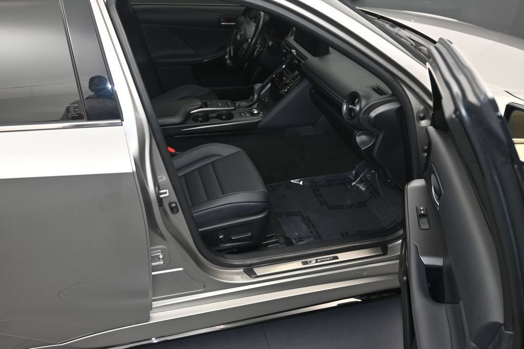 Used 2023 Lexus IS 350 F Sport w/ Navigation Package RWD image 10