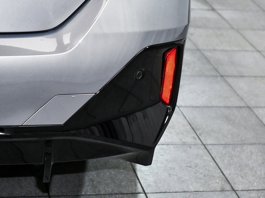 Used 2025 BMW i5 M60 w/ Executive Package image 98