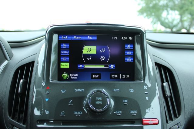 Used 2012 Chevrolet Volt Premium w/ Premium Trim Package FWD image 18