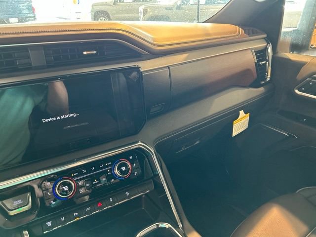 New 2026 GMC Sierra 2500 Denali w/ Denali Reserve Package AWD/4WD image 3