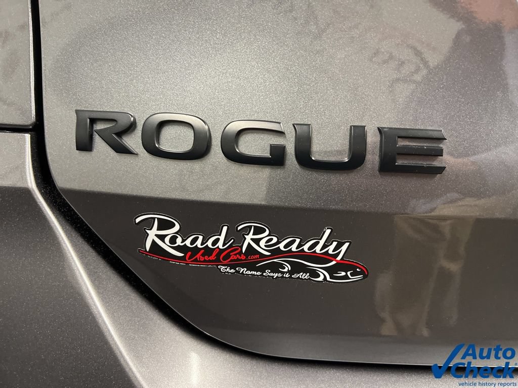 Used 2018 Nissan Rogue SV AWD/4WD image 17