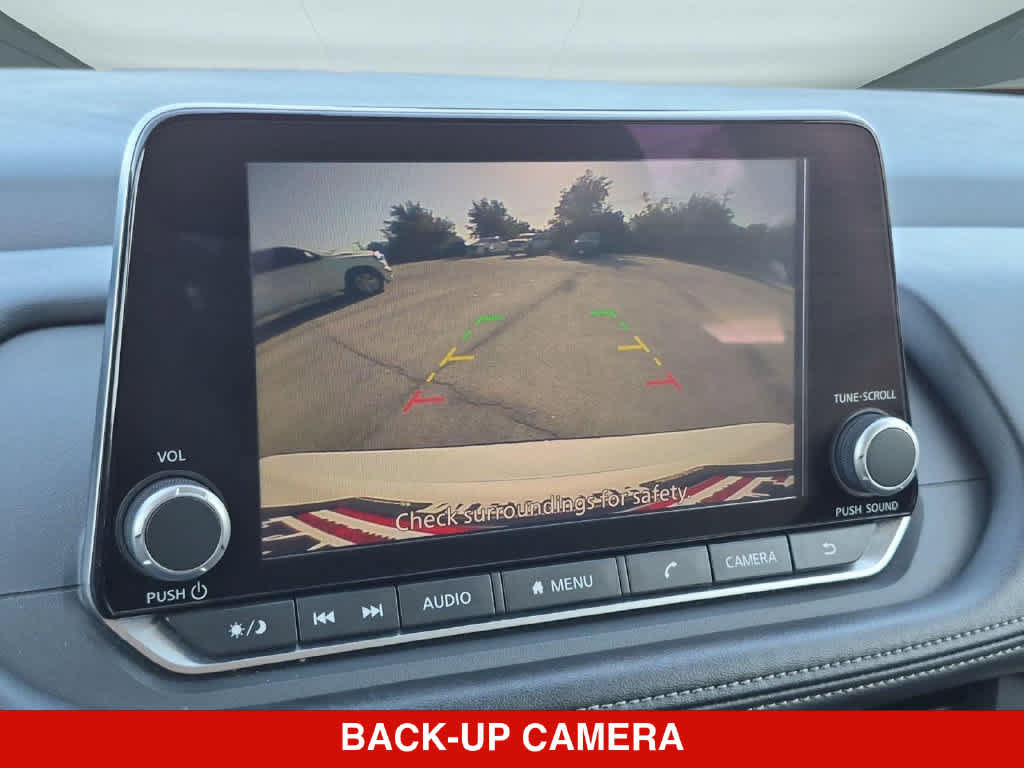 Used 2024 Nissan Rogue SV FWD image 27