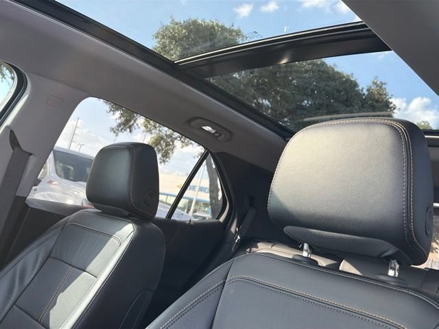 Used 2023 Chevrolet Equinox Premier FWD image 11