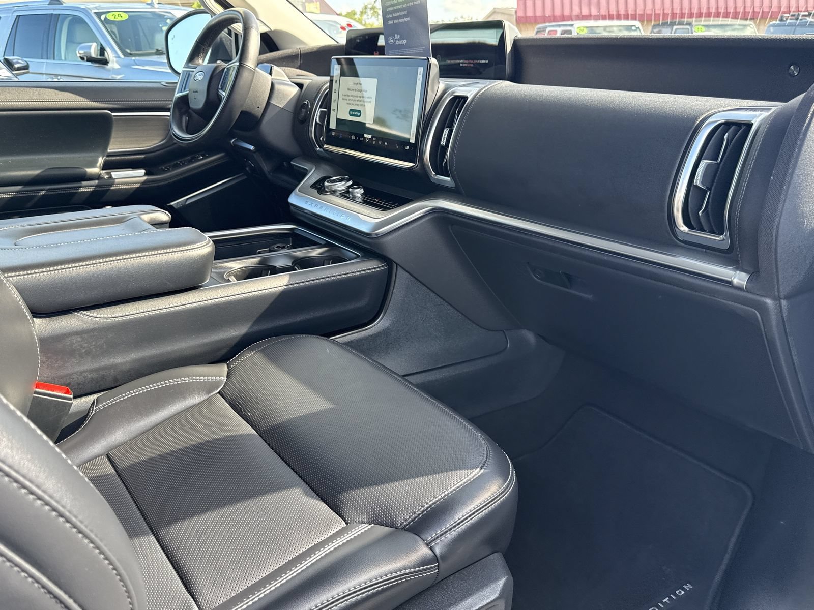Certified 2025 Ford Expedition Platinum AWD/4WD image 20