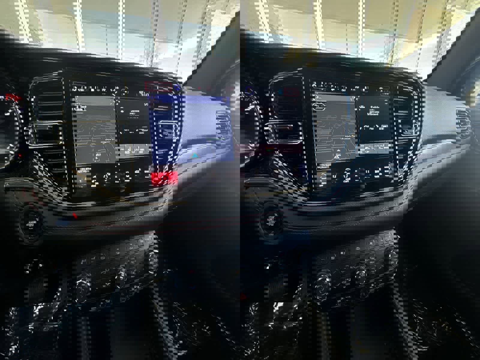 Certified 2023 Dodge Durango R/T image 28