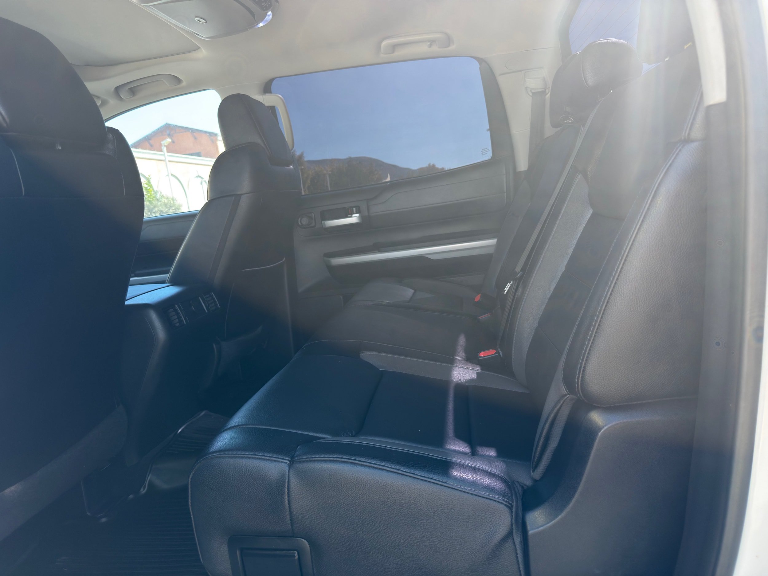 Used 2018 Toyota Tundra Limited w/ Limited Premium Package AWD/4WD image 16
