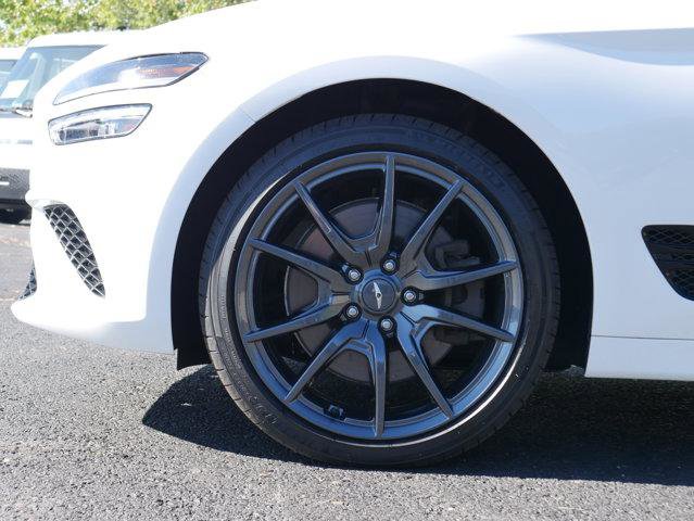 Used 2022 Genesis G70 3.3T image 11