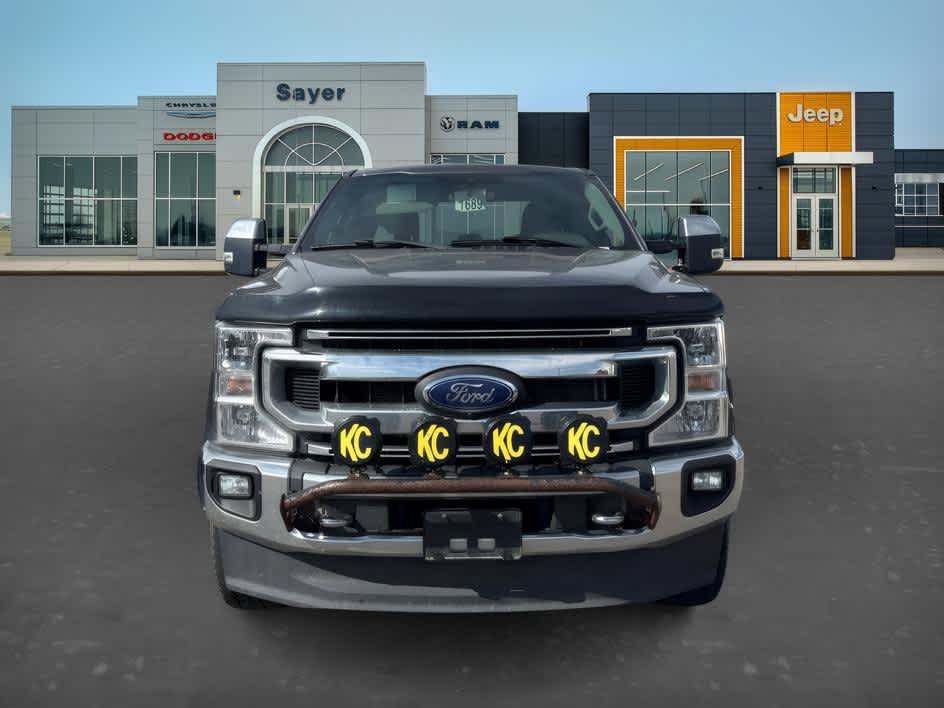 Used 2021 Ford F350 XLT w/ XLT Premium Package AWD/4WD image 3