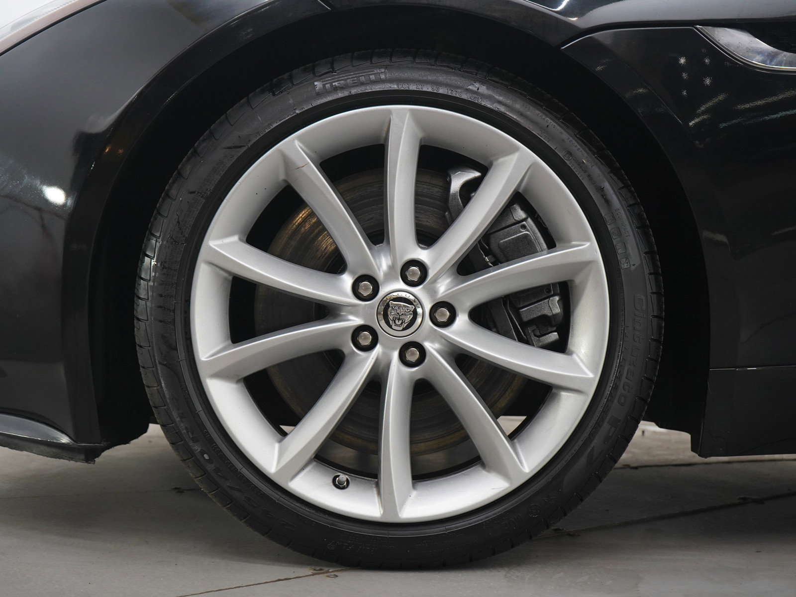 Used 2014 Jaguar F-TYPE S RWD image 30