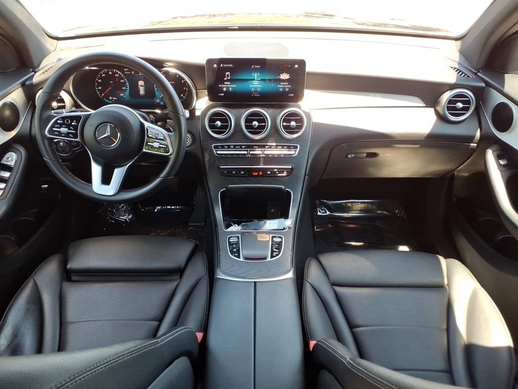 Used 2021 Mercedes-Benz GLC 300 4MATIC image 23
