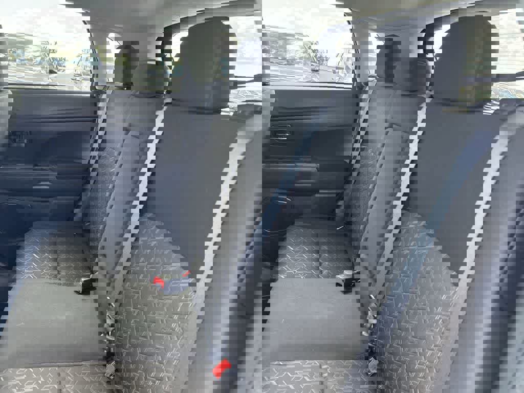 Used 2025 Mitsubishi Outlander Sport ES image 22