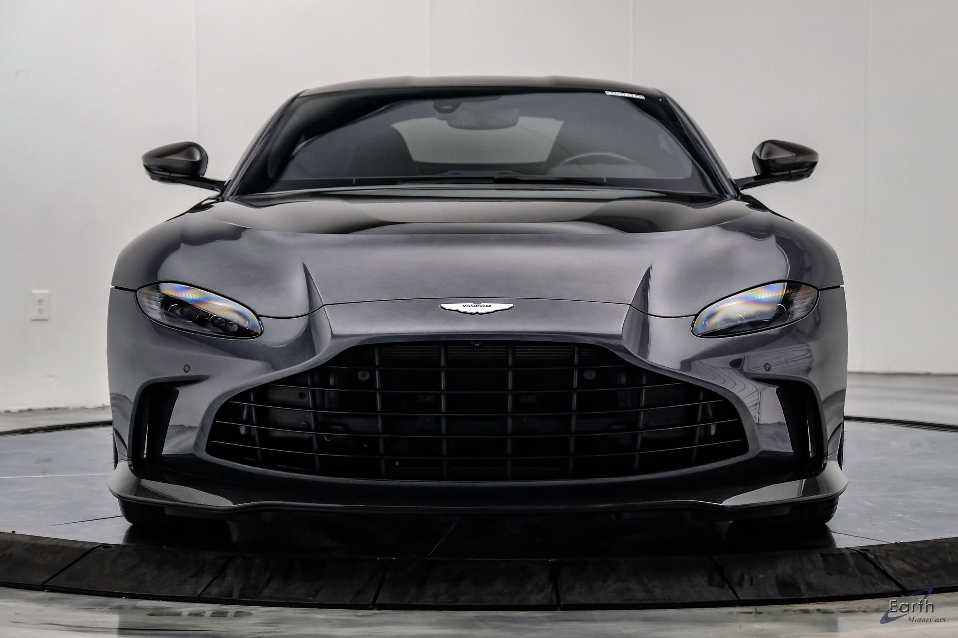 Used 2023 Aston Martin V12 Vantage RWD image 34
