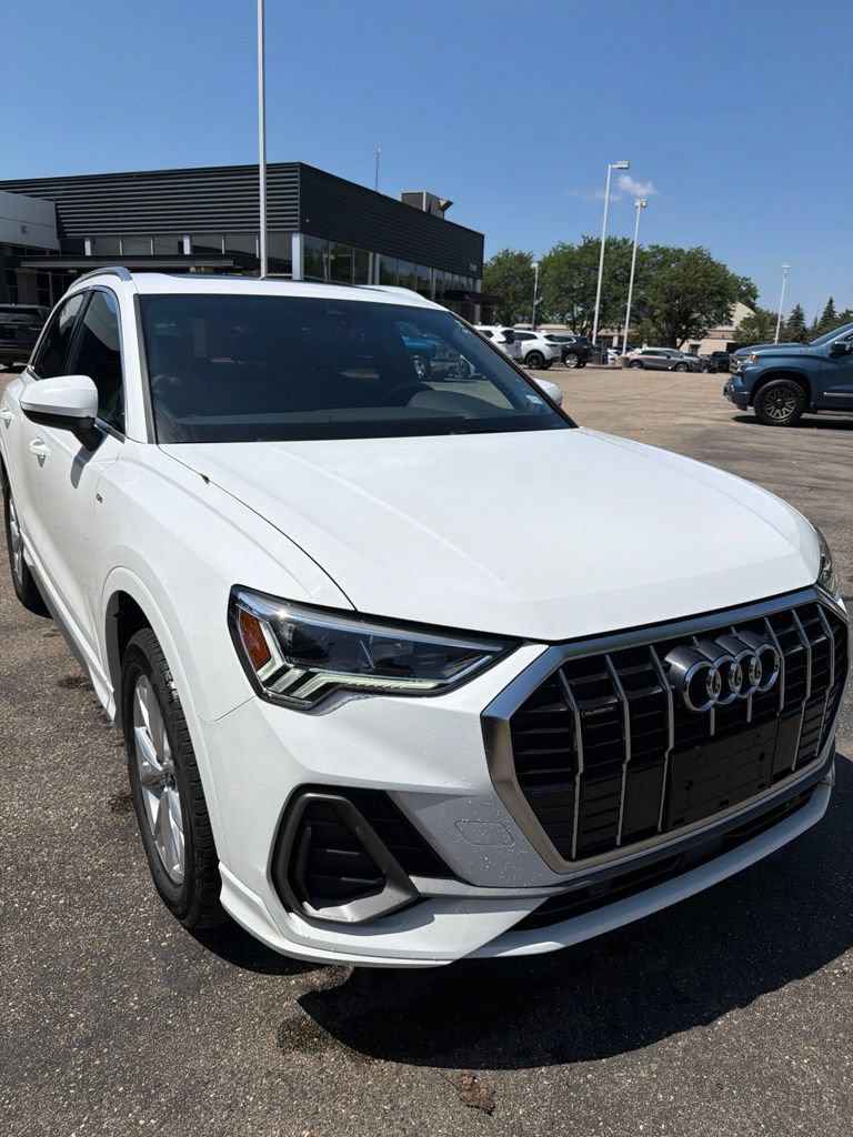 Used 2025 Audi Q3 2.0T Premium AWD/4WD image 5