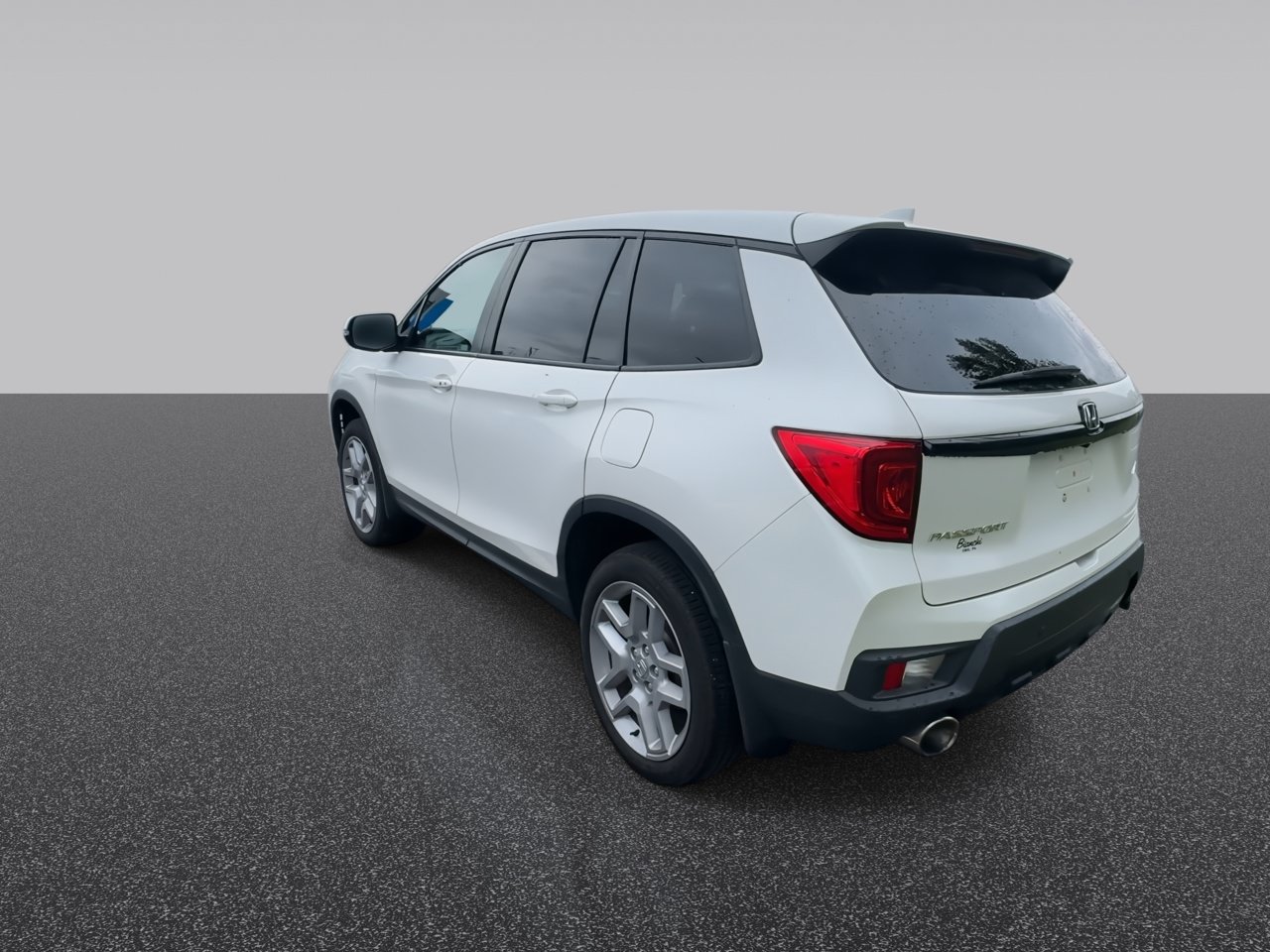 Used 2024 Honda Passport EX-L image 3