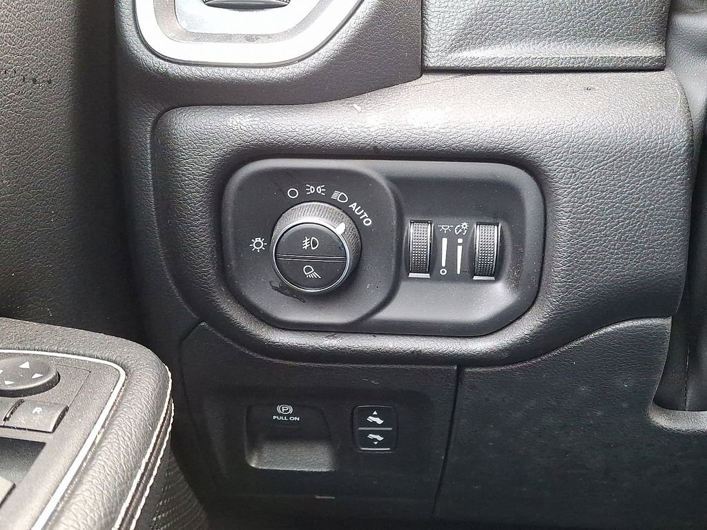 Used 2023 RAM 1500 Laramie image 26