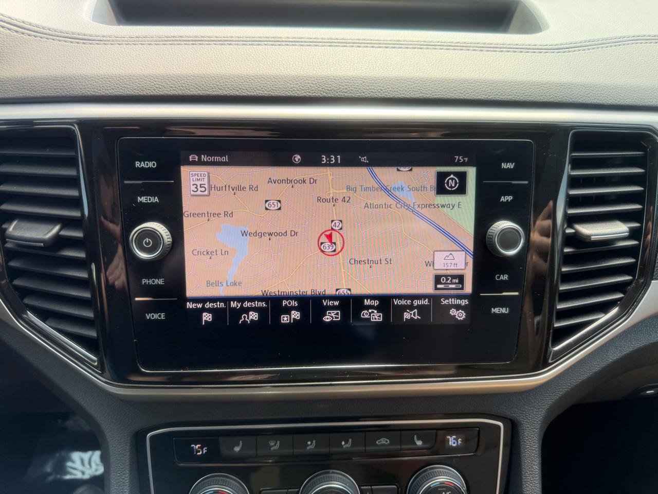 Used 2020 Volkswagen Atlas Cross Sport SEL AWD/4WD image 20