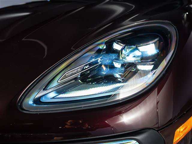 Used 2026 Porsche Macan AWD/4WD image 12