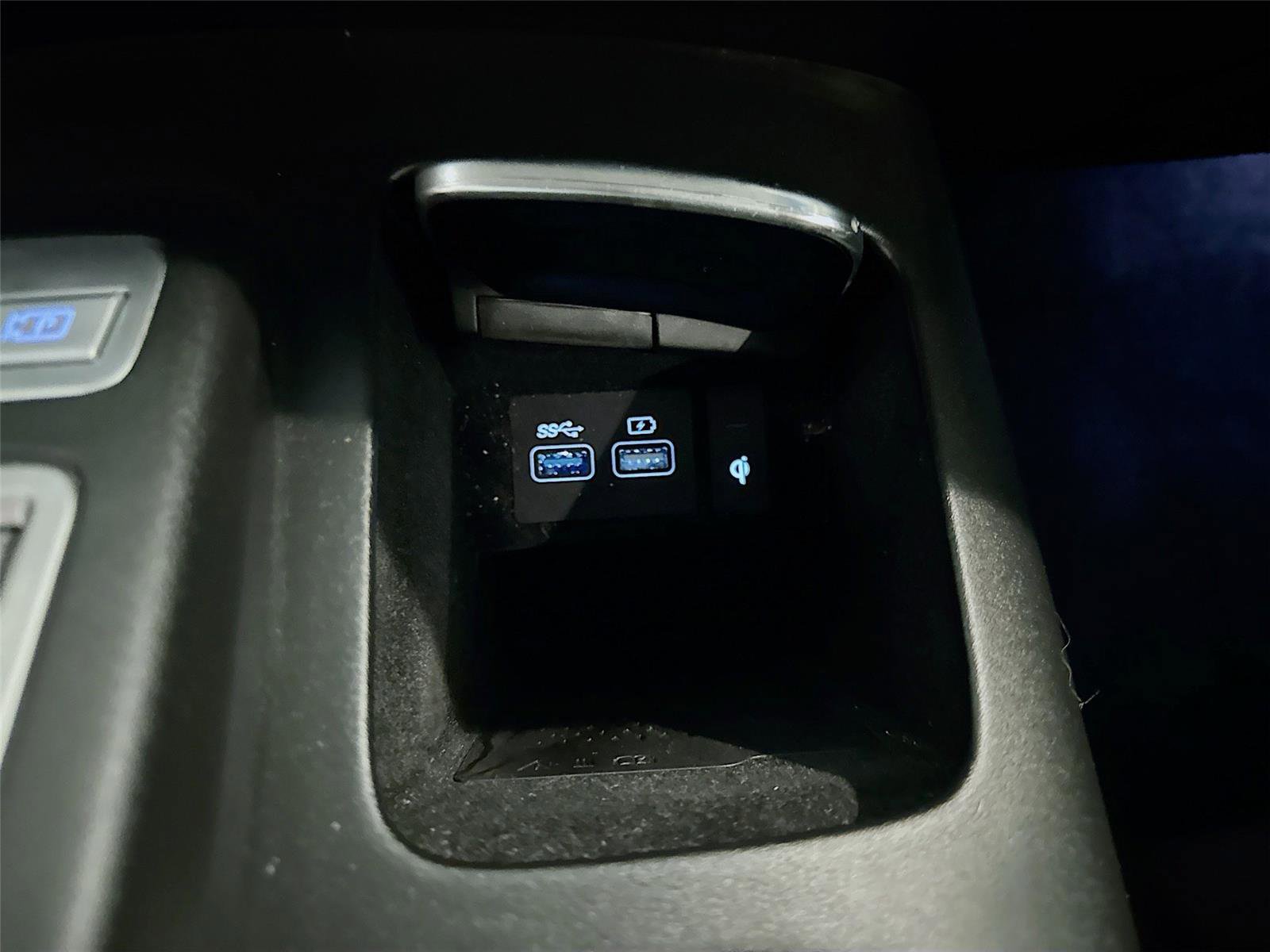 Used 2025 Genesis GV70 2.5T image 15