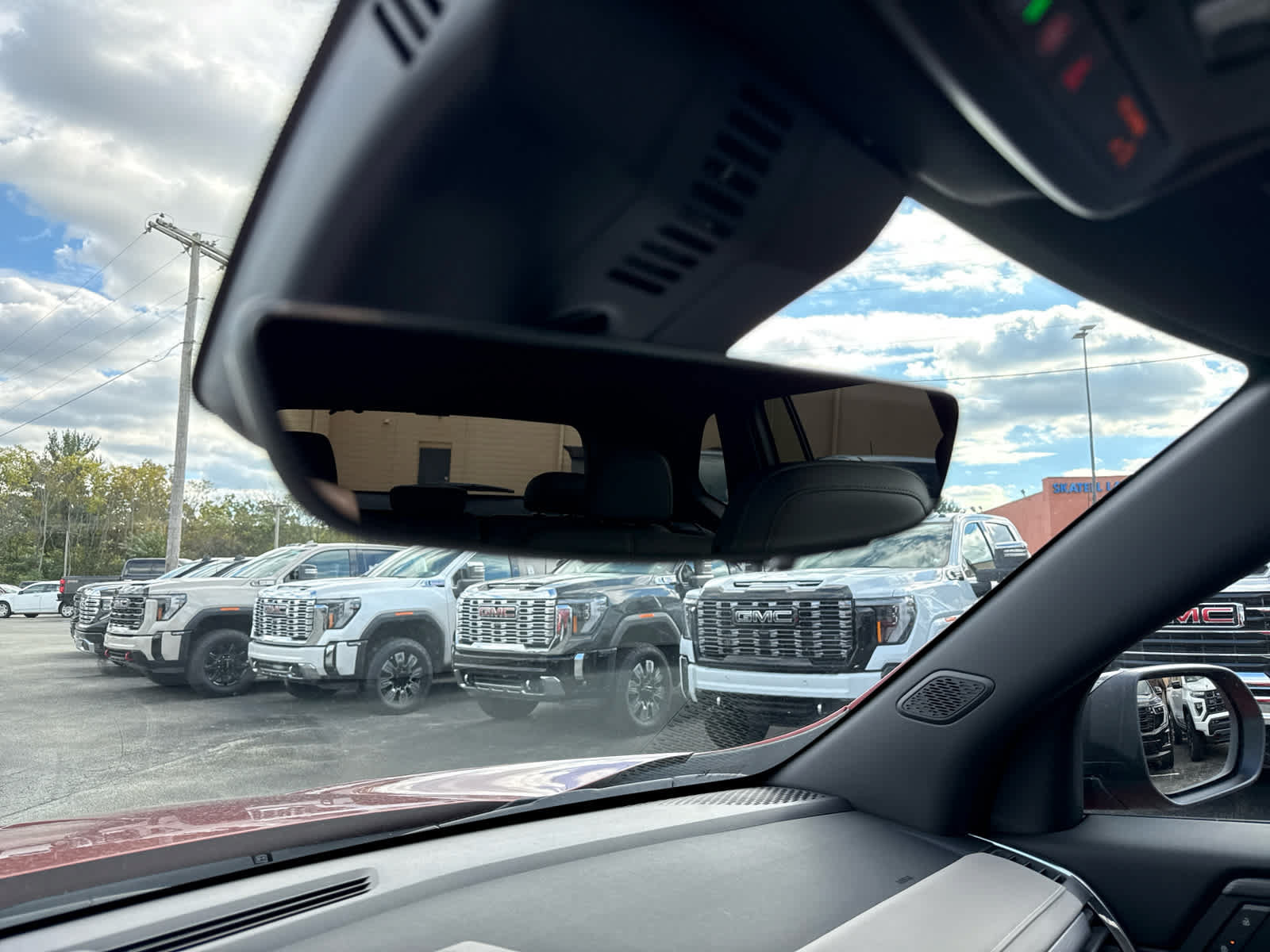 New 2026 GMC Acadia Elevation w/ Elevation Premium Package AWD/4WD image 29