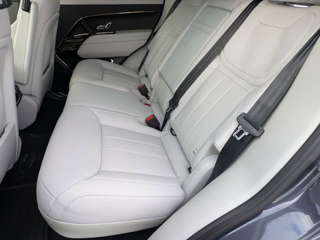 New 2026 Land Rover Range Rover Sport SE AWD/4WD image 15