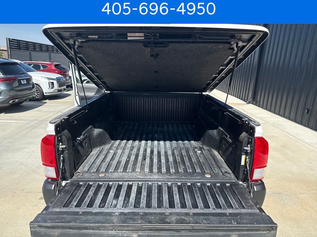 Used 2017 Toyota Tacoma SR image 17