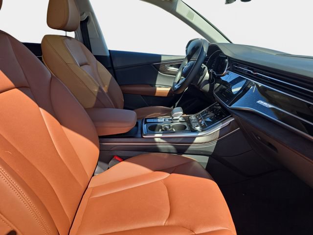 Used 2022 Audi Q8 Prestige AWD/4WD image 12