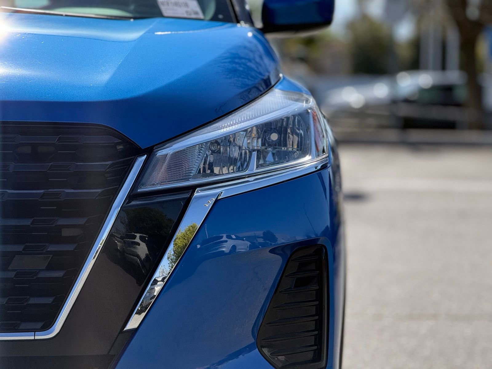 Used 2023 Nissan Kicks SV image 13