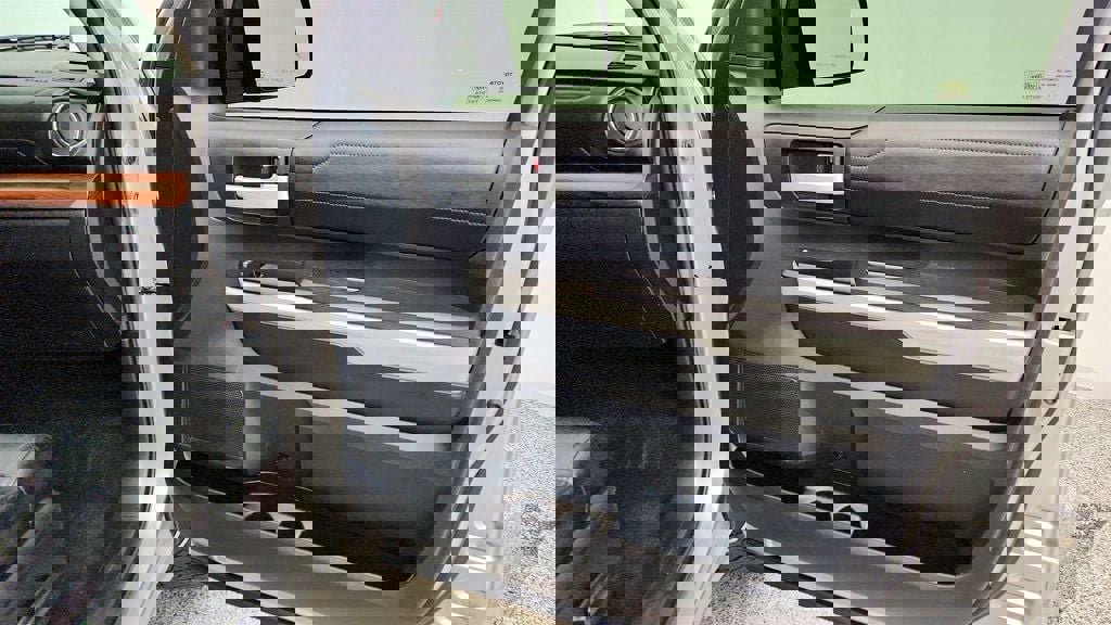 Used 2018 Toyota Tundra Limited AWD/4WD image 27