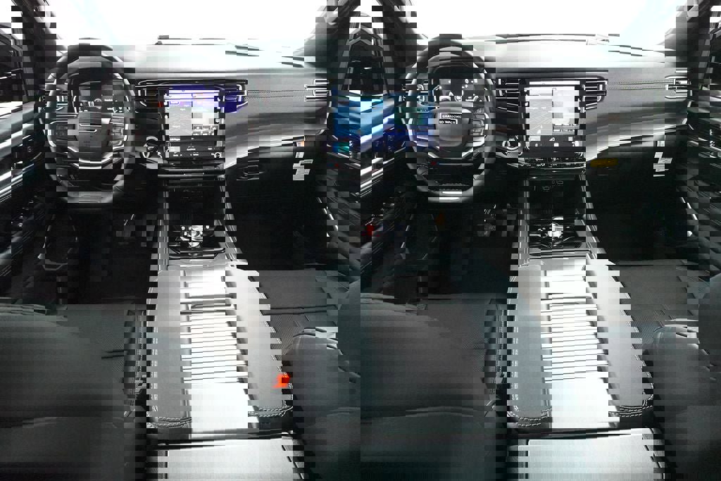 New 2026 Jeep Grand Wagoneer L 4WD w/ Premium Group I image 9