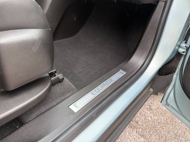 Used 2022 Chevrolet Equinox Premier AWD/4WD image 40
