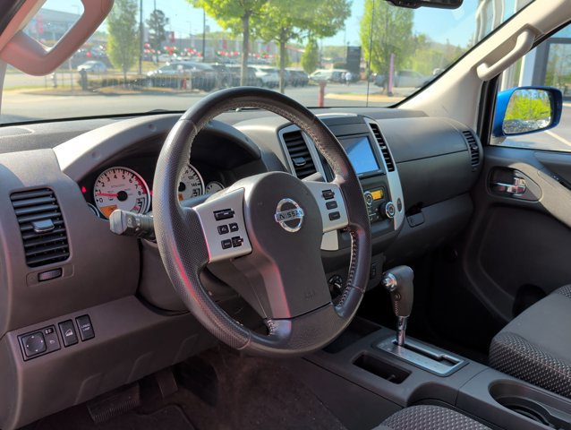 Used 2013 Nissan Frontier PRO-4X image 6