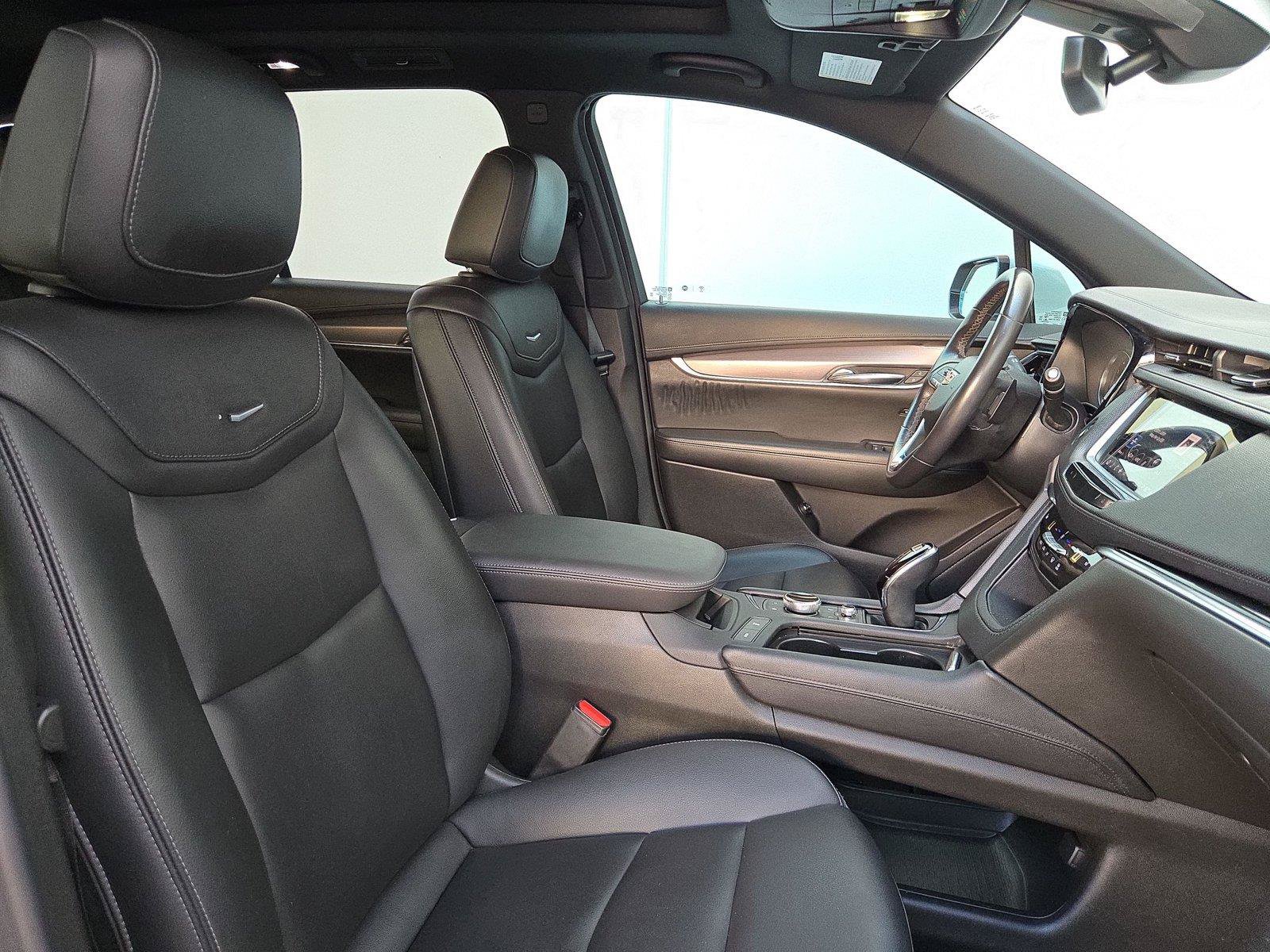 Used 2023 Cadillac XT6 Luxury FWD image 28