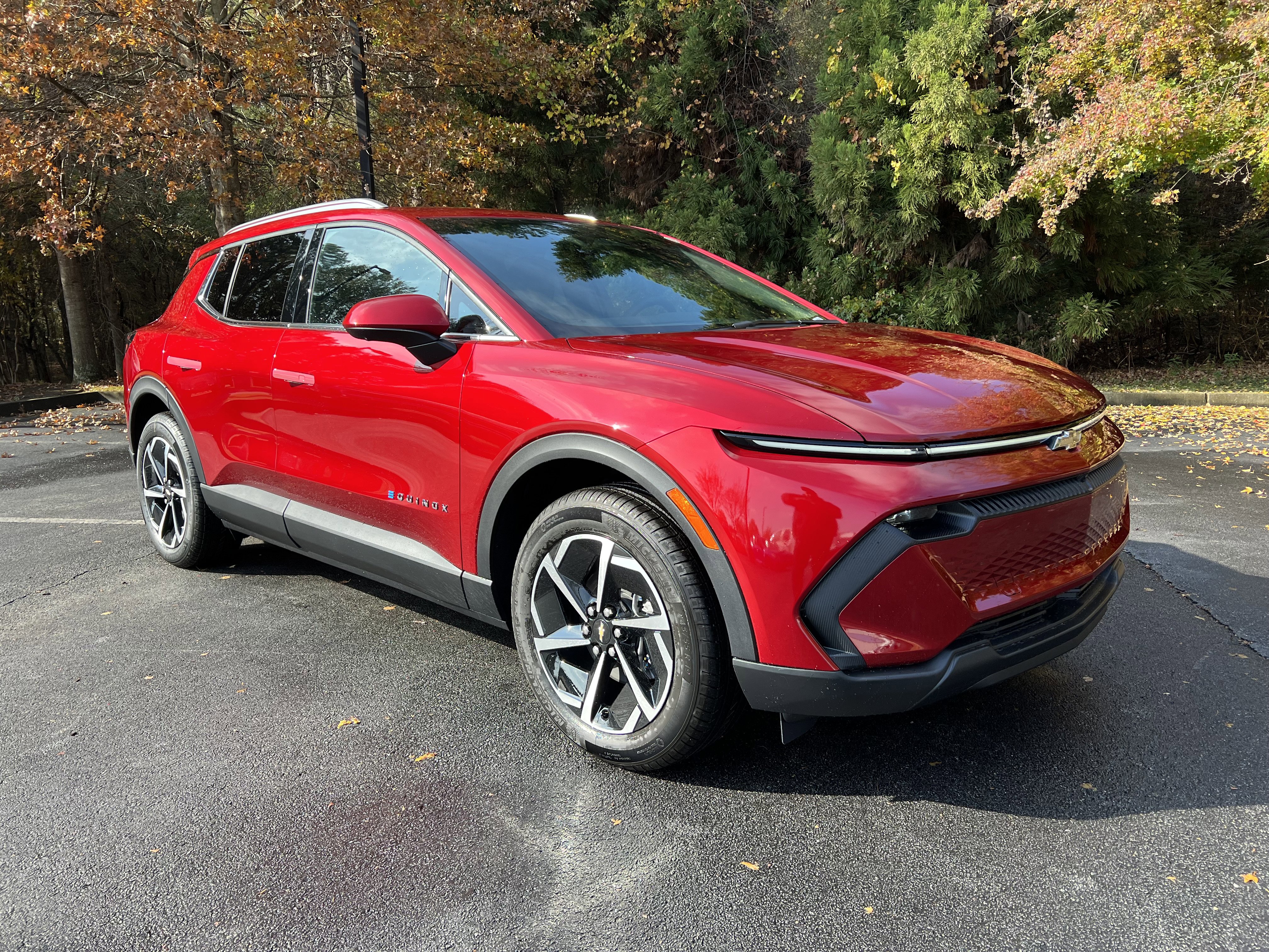 New 2026 Chevrolet Equinox EV LT AWD/4WD image 2