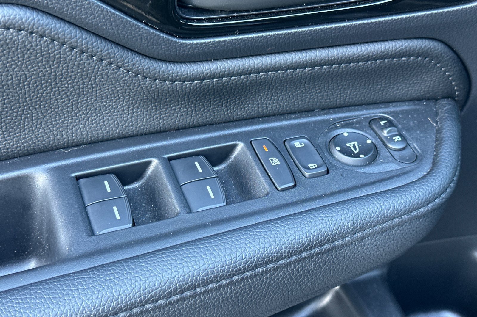 Used 2026 Honda Odyssey Touring image 12