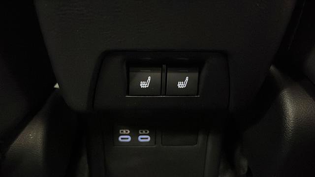 Used 2024 Toyota Prius LE AWD/4WD image 33