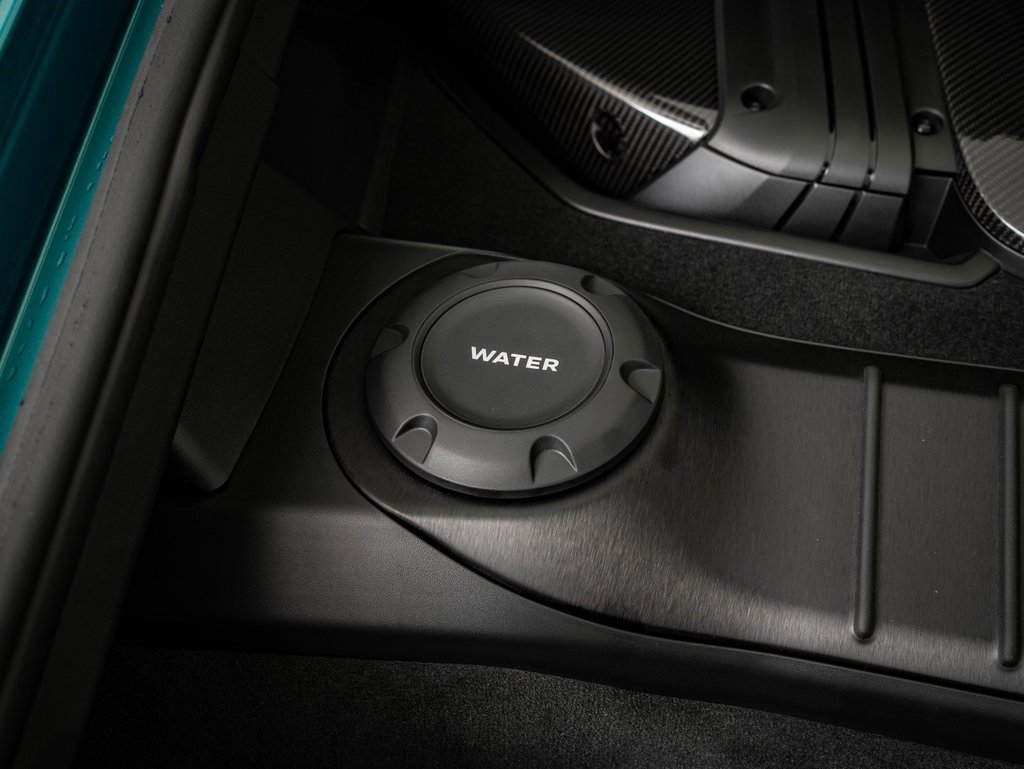 Certified 2024 Porsche 718 Cayman GT4 RS w/ Weissach Package image 60