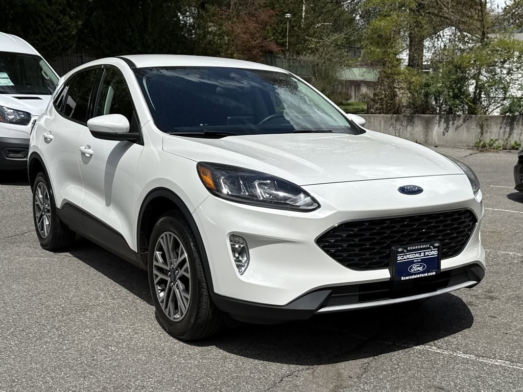 Used 2022 Ford Escape SEL w/ Technology Package