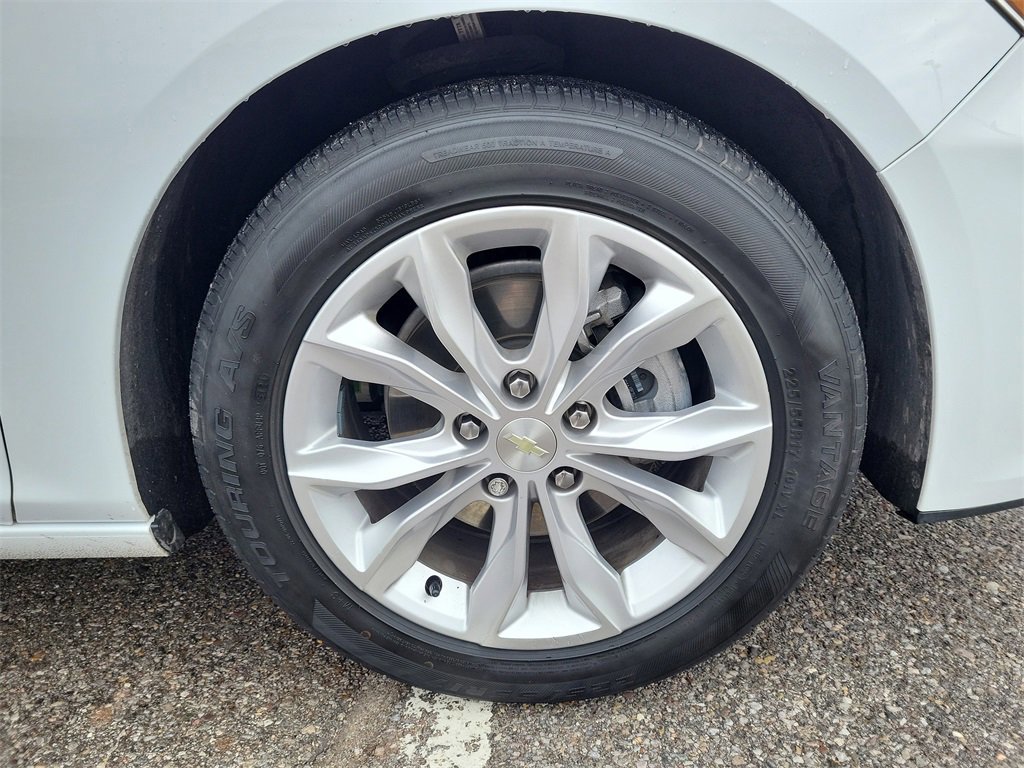 Certified 2025 Chevrolet Malibu LT image 18